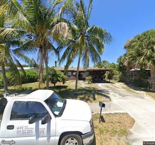 3 bedroom SFH at 1111 SW 8th St Delray Beach