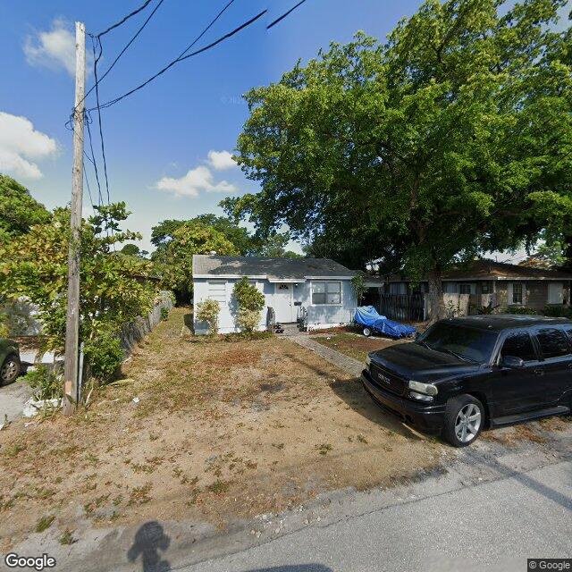 1229 NE 3rd Ave
