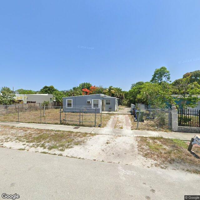 1608 NW 11th Ct