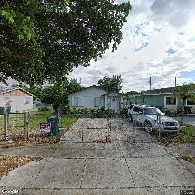 435 NW 15th St